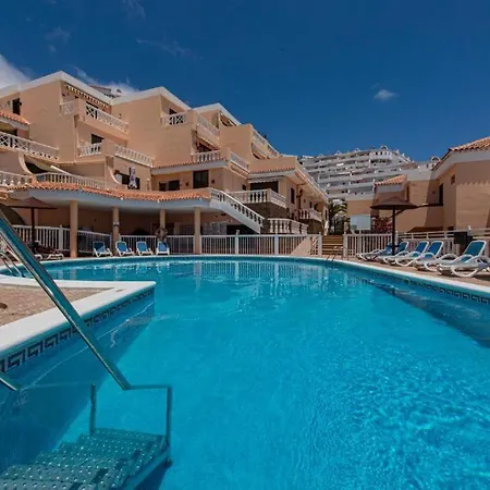 Апартаменты Beautiful Ocean View Paradise Cort Адехе